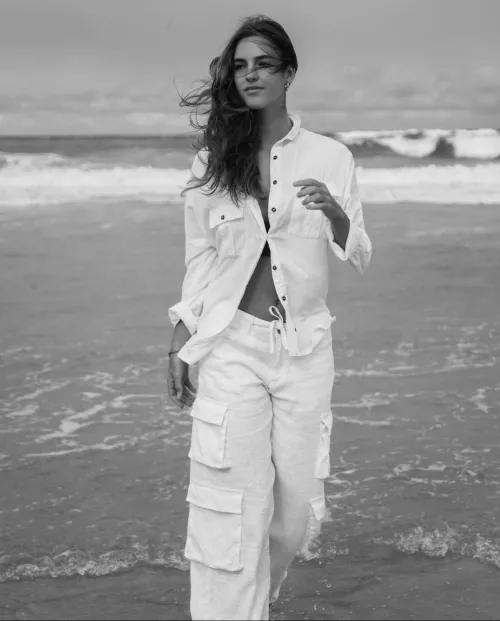 Cheeky beach pic by kieran092