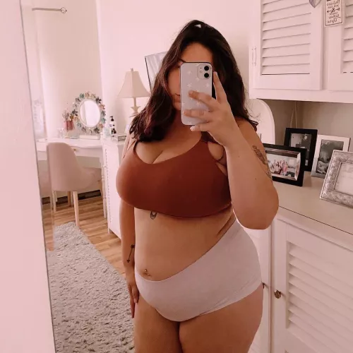 Did I get you? What do you see😊 by Admirable_feedee