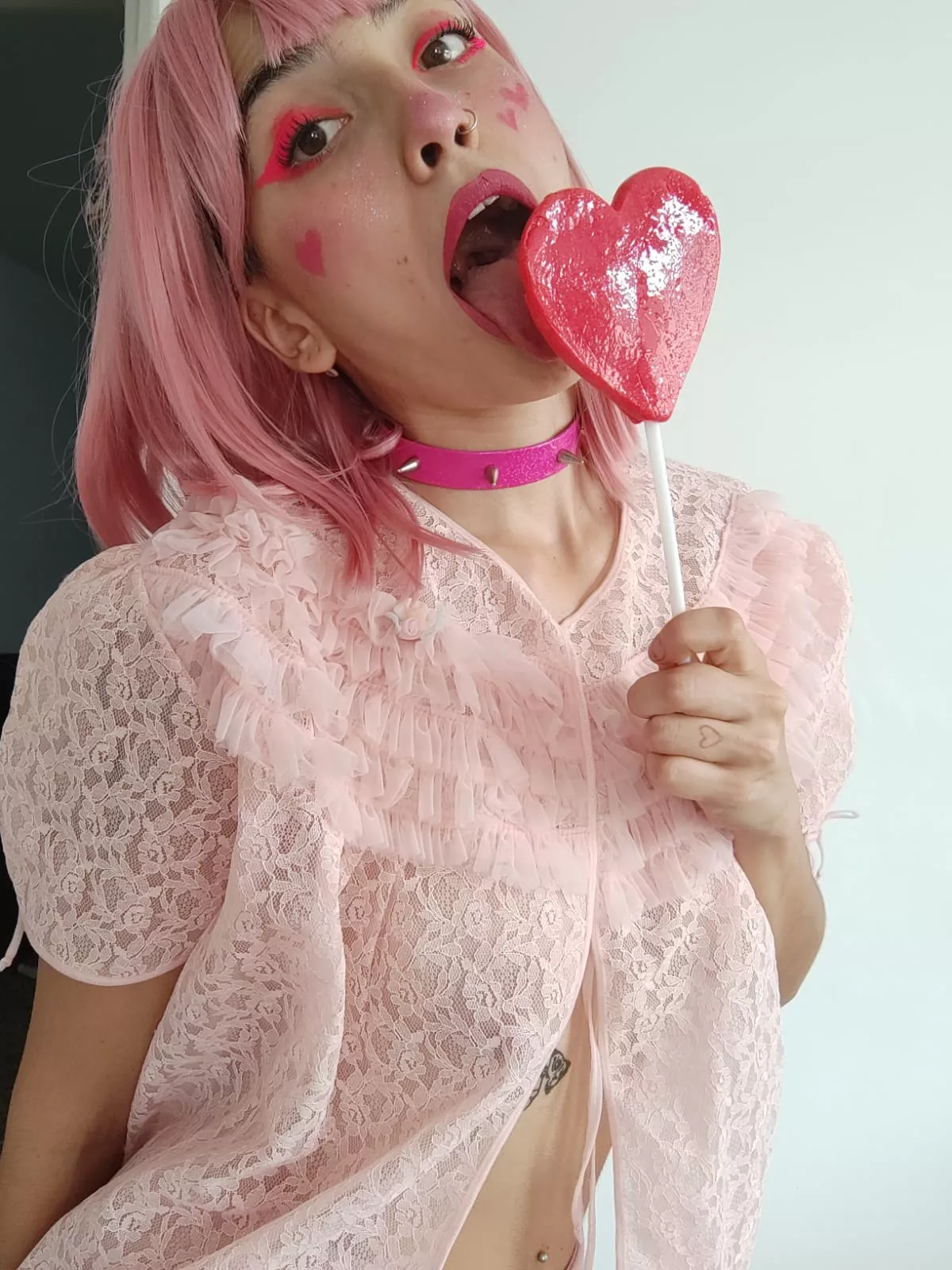 do you want to play? posted by esmeralda_420