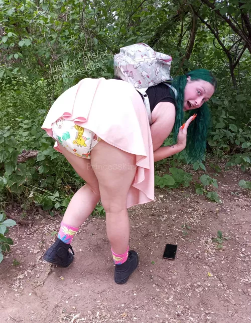 Dropped my phone! by PRlNCESSKlRA