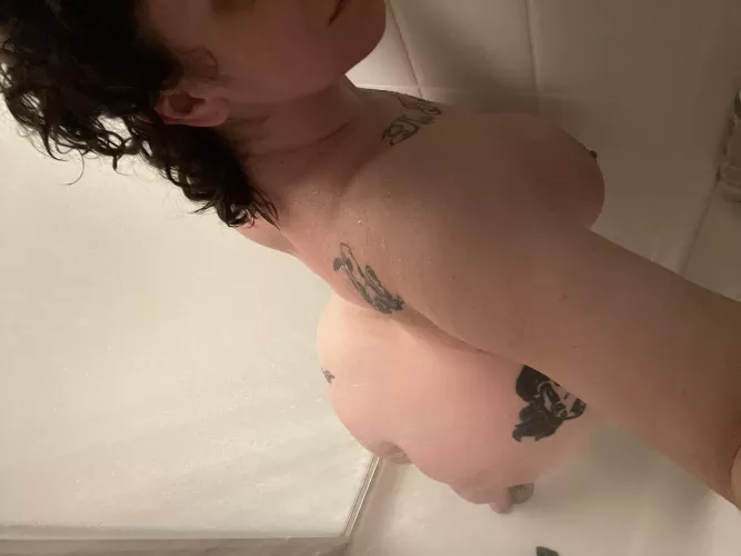 [F]eeling like I haven’t taken selfies in a while. by Myownvalentine