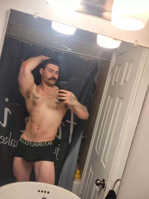 Ft. Lil Ducky in the back. Who wants to cum get wet with us ? 💦;) by postinwhileghosting