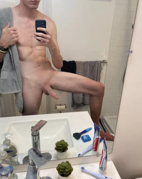 Getting a leg up by highasbears