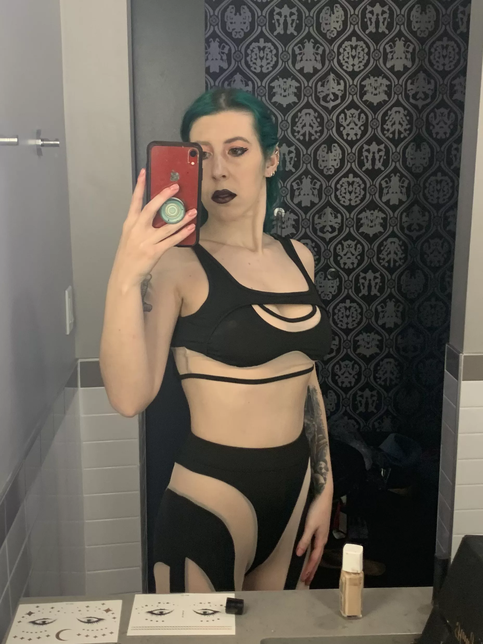 Goth look posted by sirenskiss3