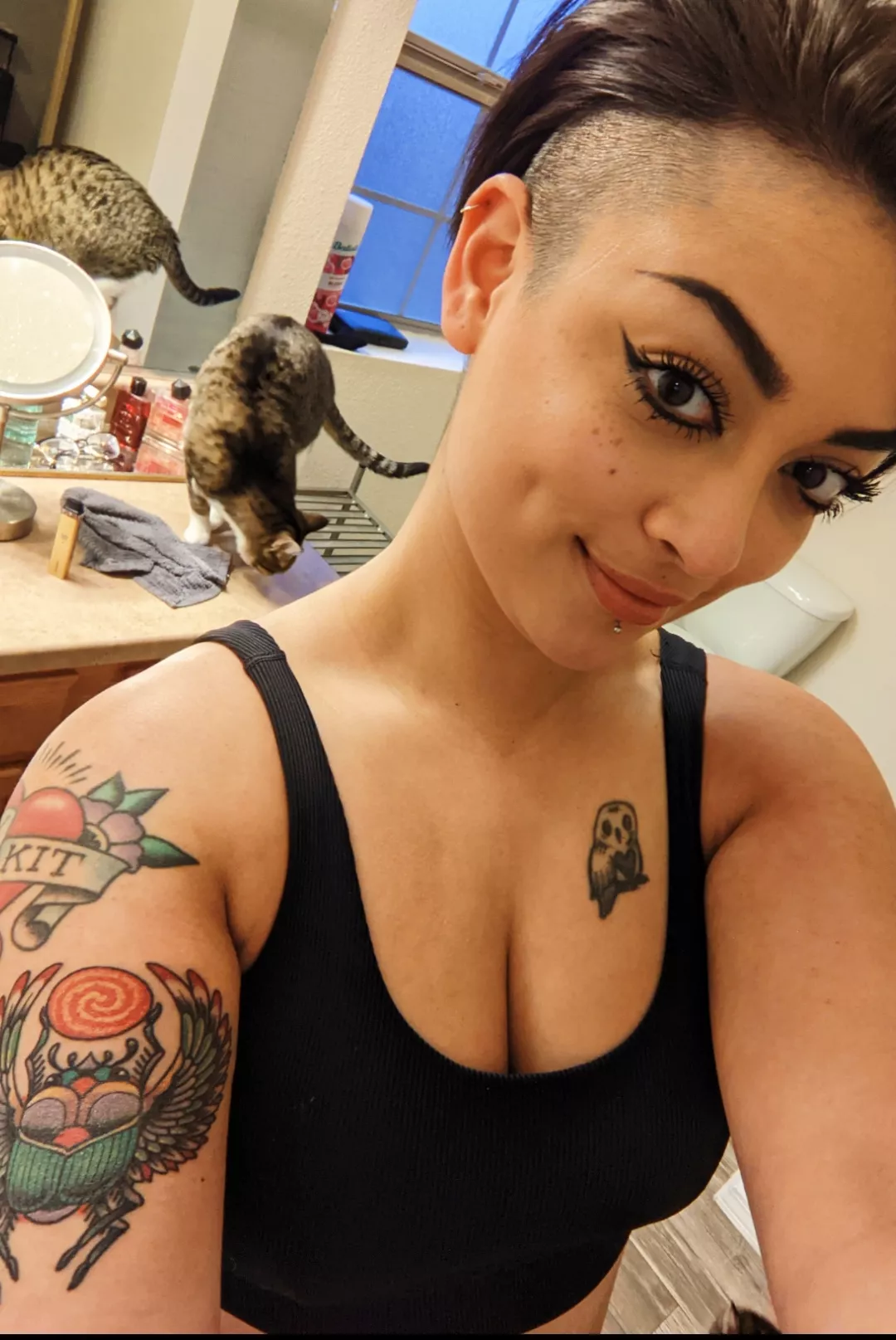 hair looks fucked but.. it's just hair posted by SquirtleSquad69