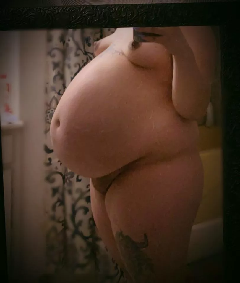 Hold my belly for me? 😮‍💨 posted by pinkpeenapple