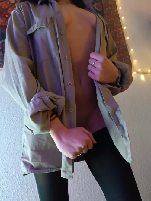 I got cold and stole your shirt..Sorry boss by MalBeehave