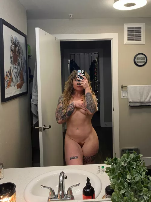 I hope you dont mind goth gym girls ☺️🖤 by LizAnne1995