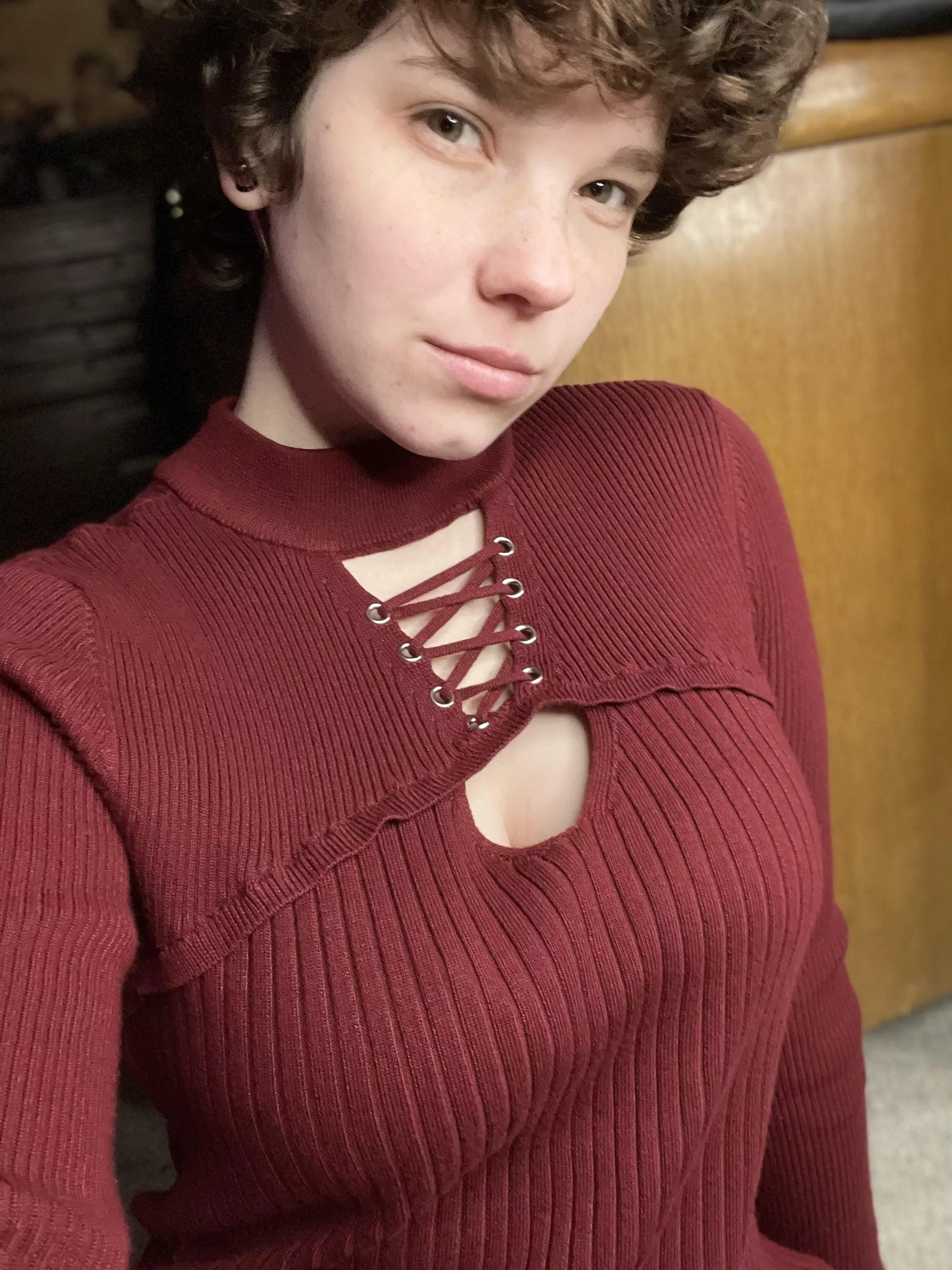 I saw you looking, but I don’t mind 😉 posted by _Purrrsephone_