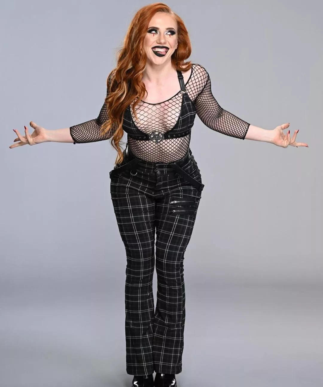 Isla Dawn posted by SheetAcrobat