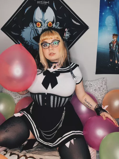 Just having some fun 🎈 by crybabymeowx