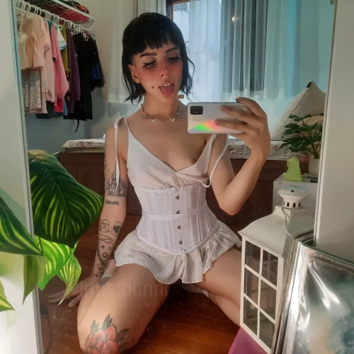 just thought this was a pretty outfit so i wanted to share! by virtualbunni