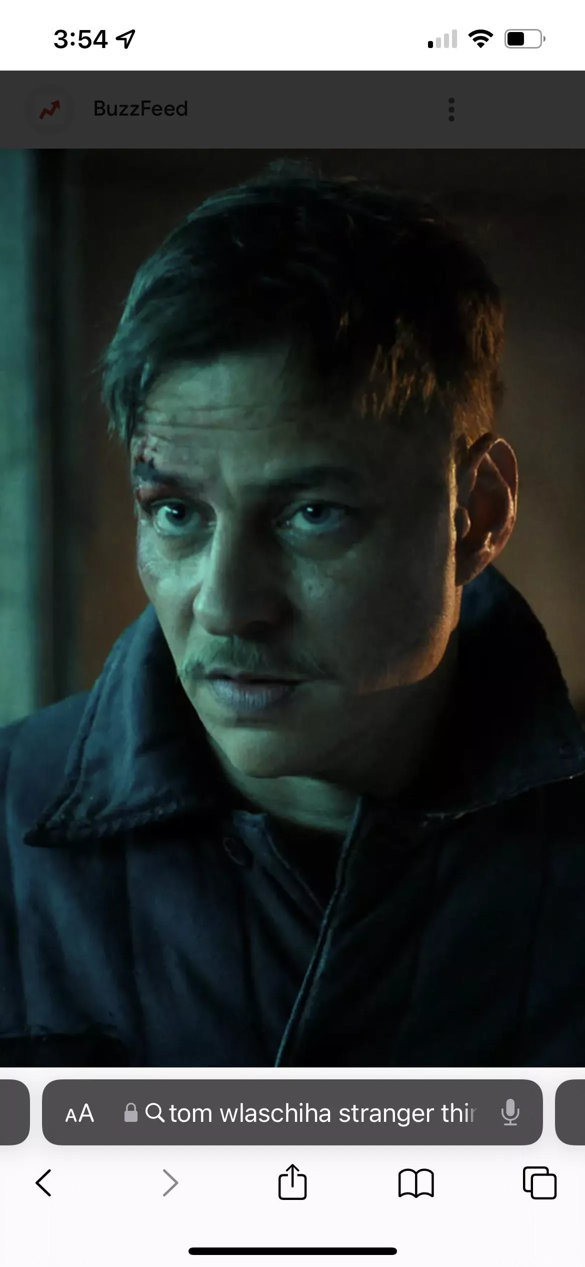 KLL Does anyone know of a porn star who looks like Tom Wlaschiha? posted by k1tchench3mist