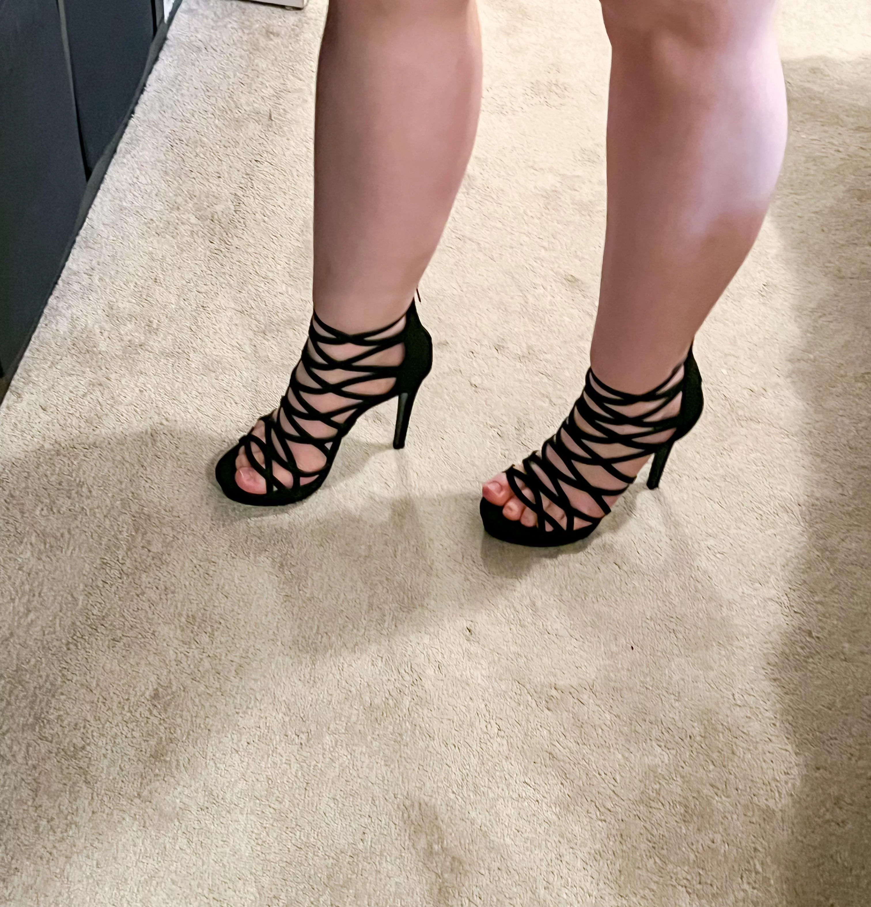 love these heels so much! (5 inches I believe) posted by softy2023