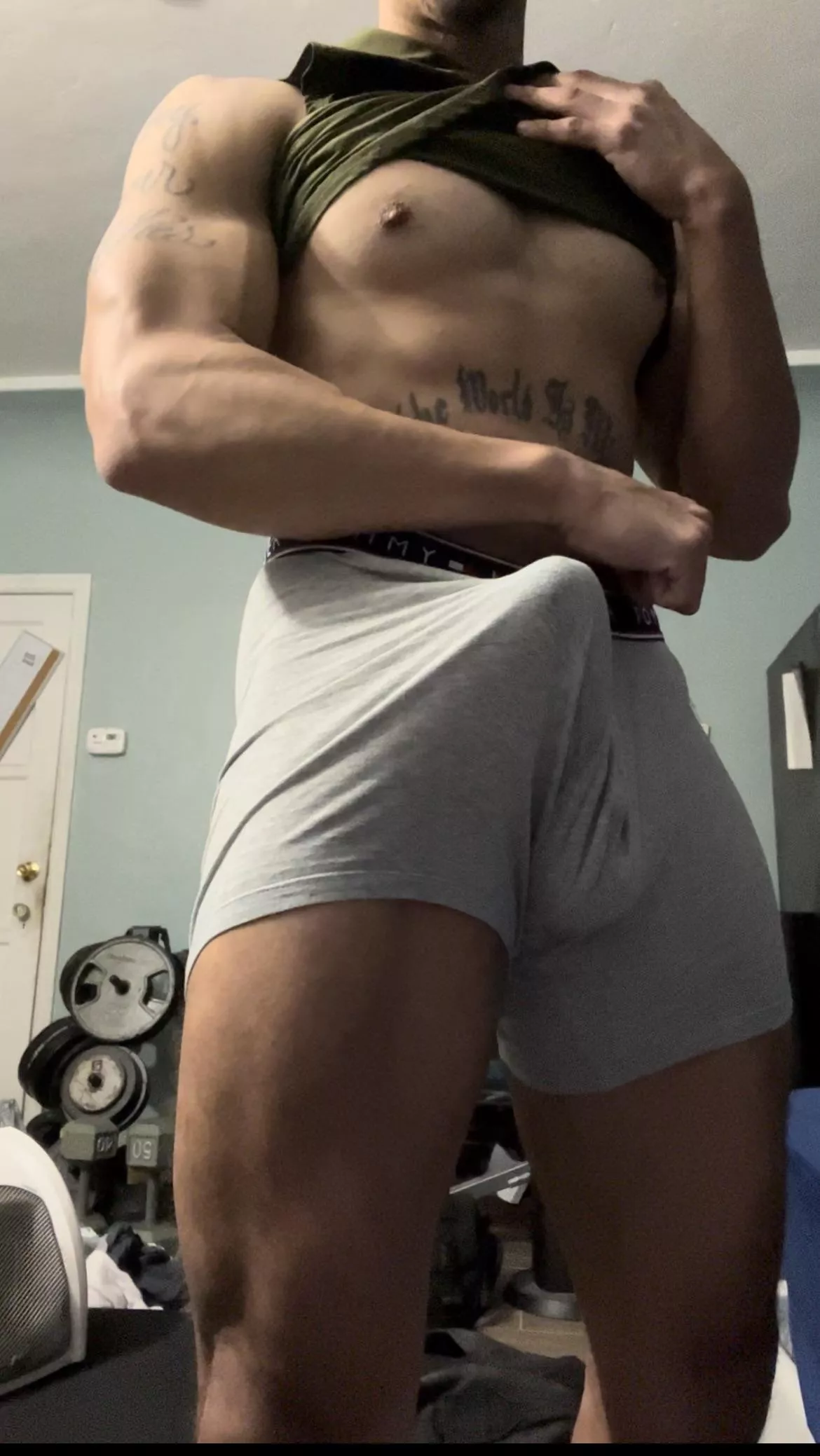 Need more cuts on my forearms posted by KingAdonis06