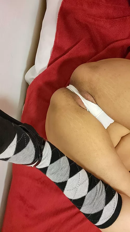 on the bed by tangentscrew