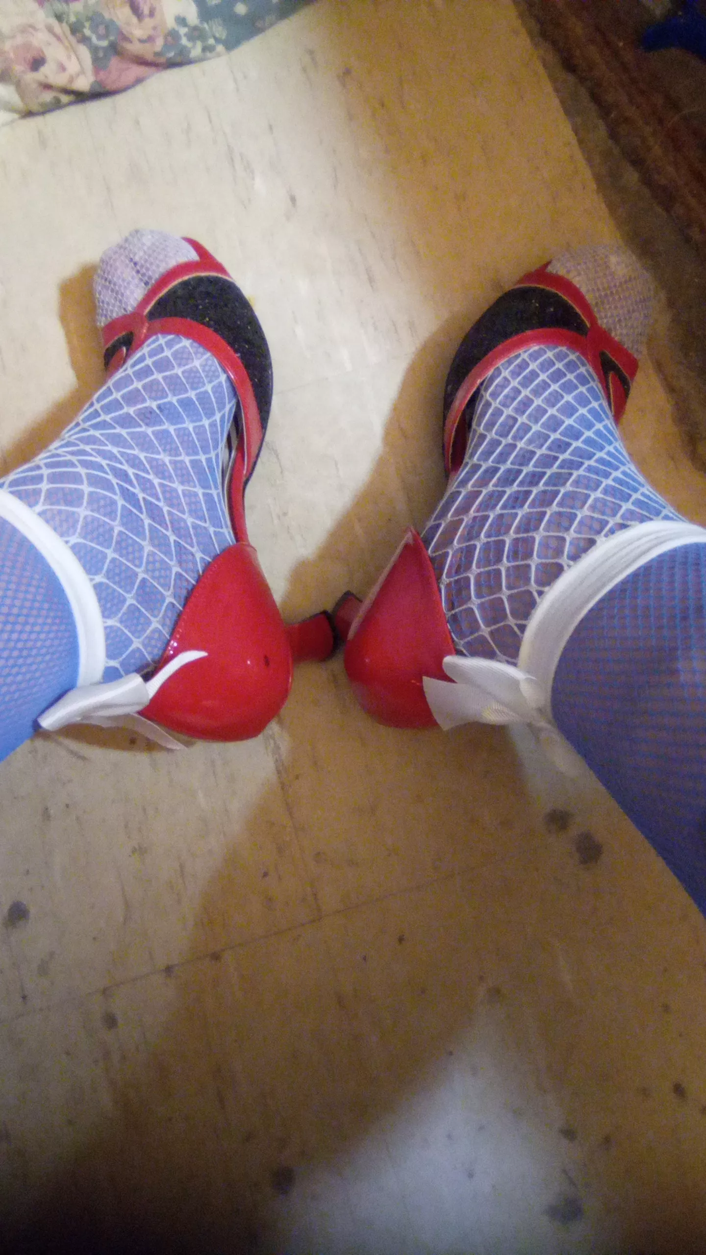 Red white and blue today posted by Mikelovesgirlcock