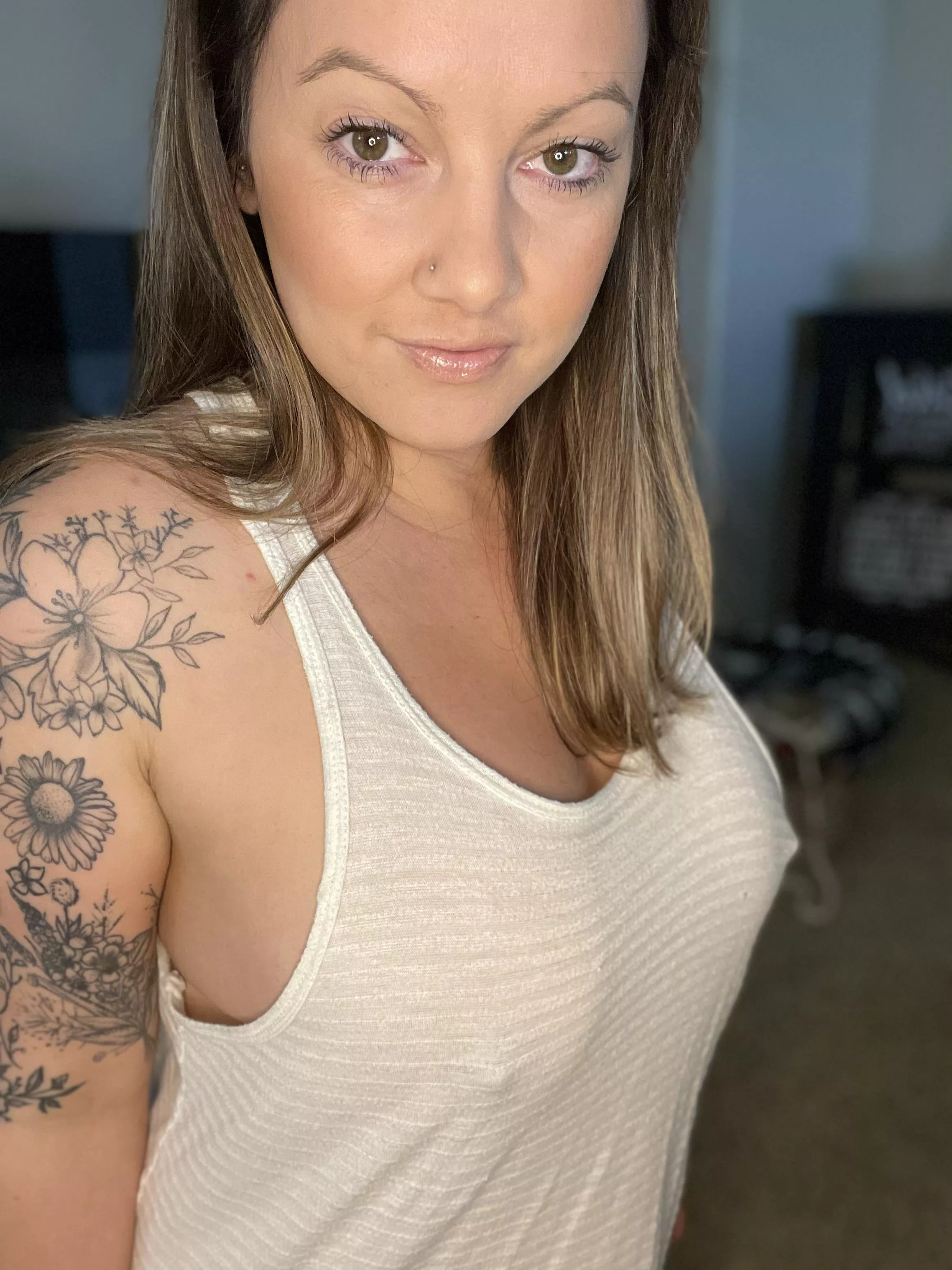 Sexy mama 💃🏽☀️ posted by LilAndi24