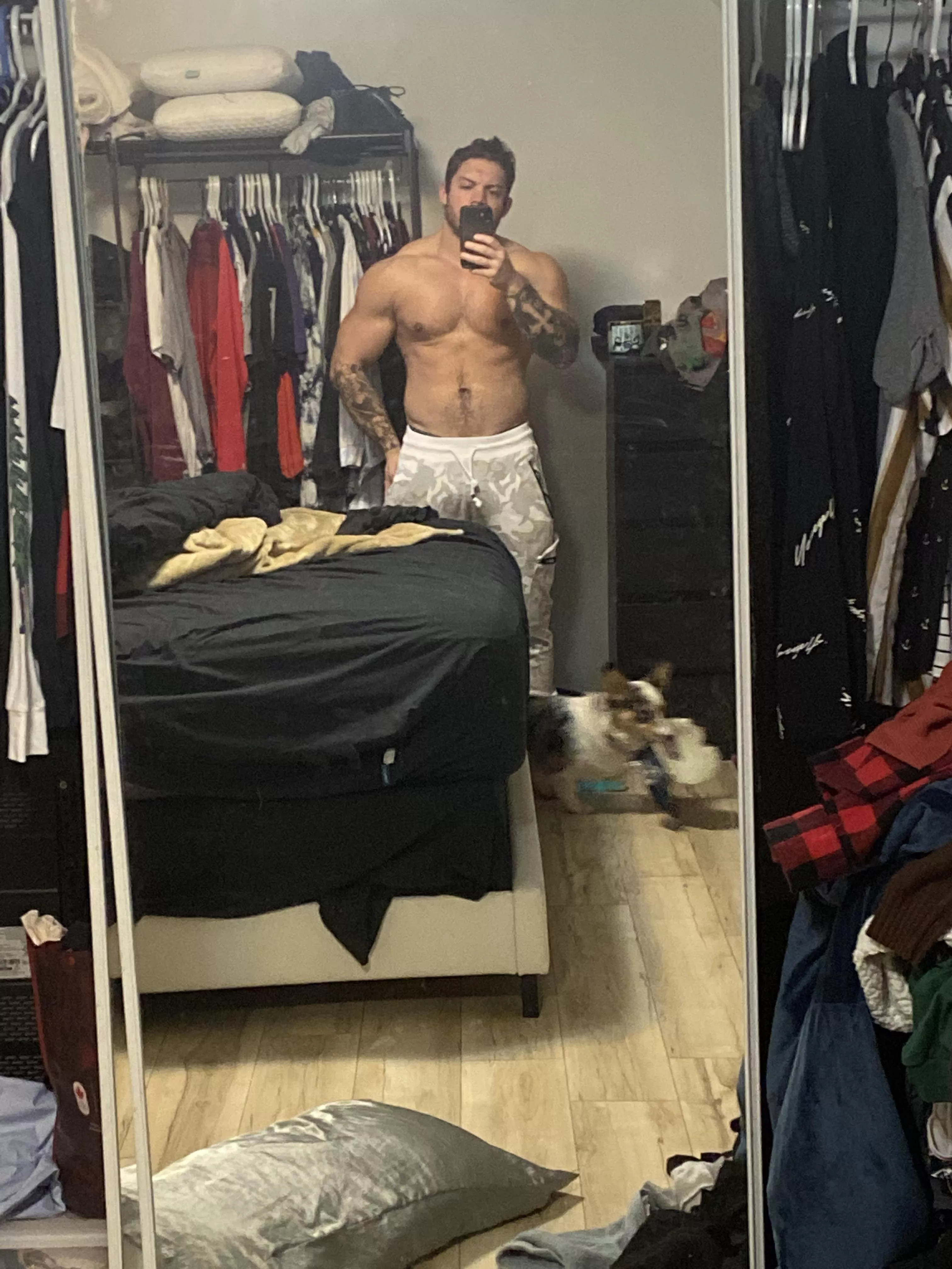 Showin off (m) posted by youngboyrich123