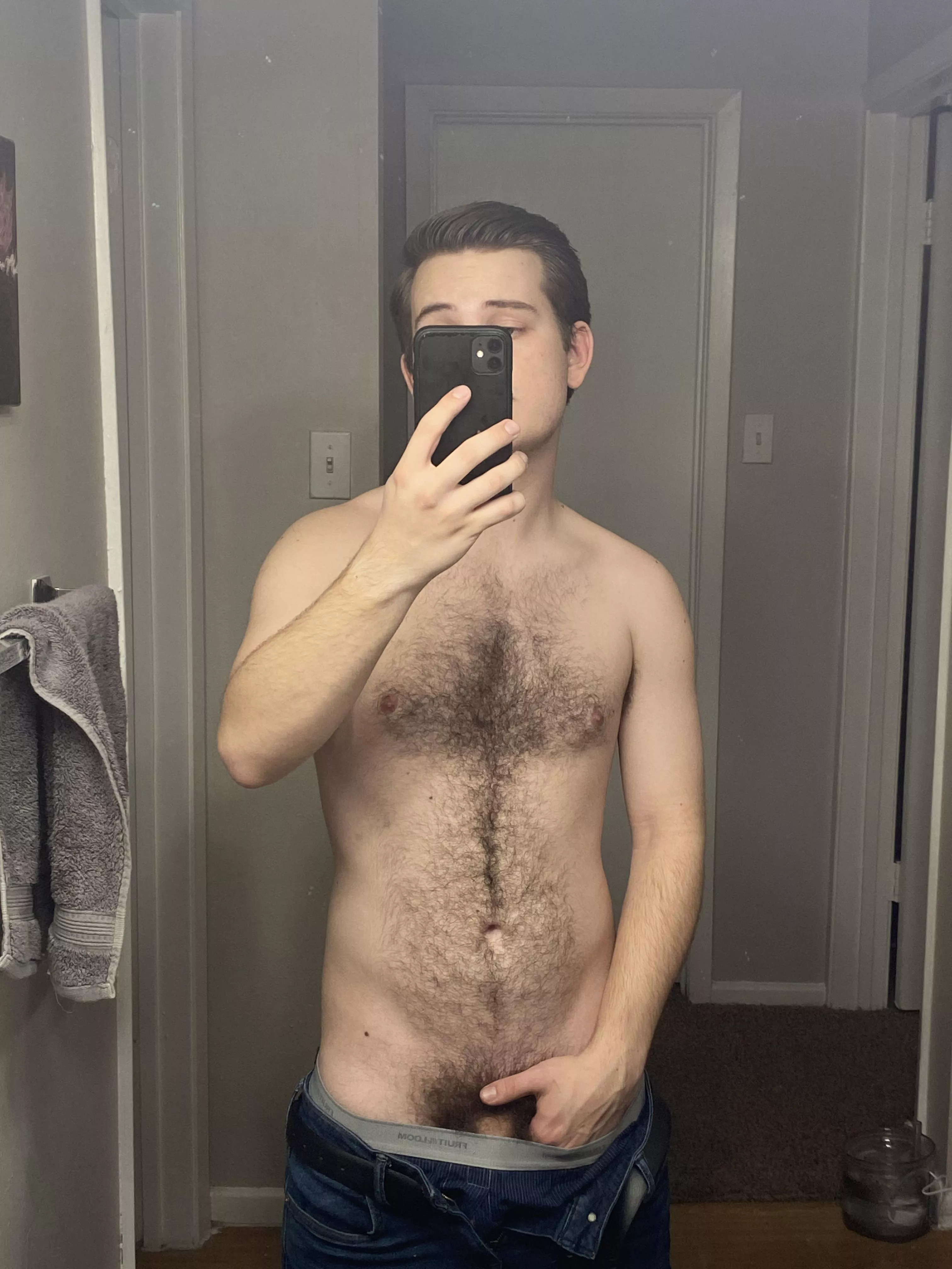 Sorry, im a little shy 😅 posted by Thegayotter12