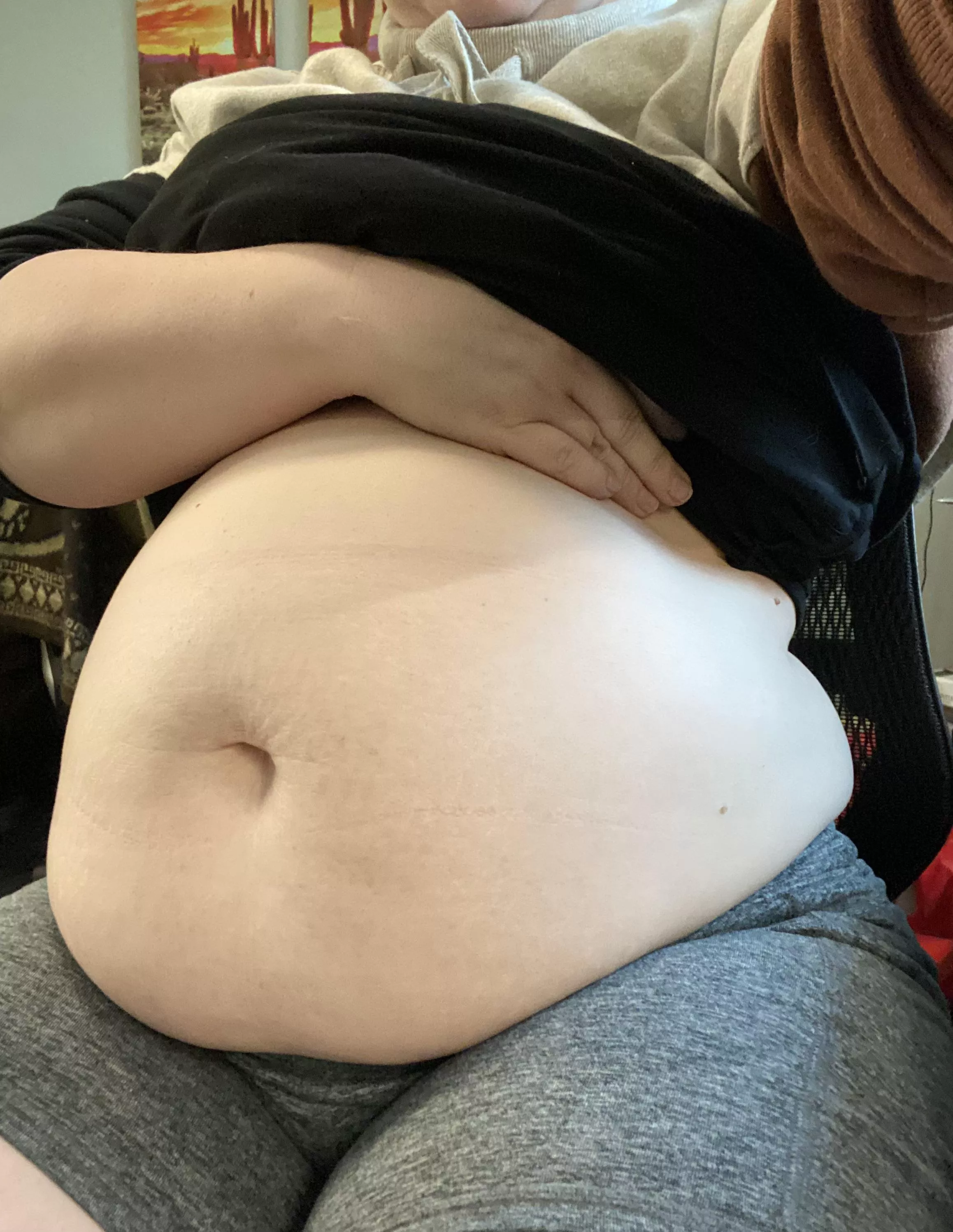 Stuffed little belly posted by WantsYouToEat