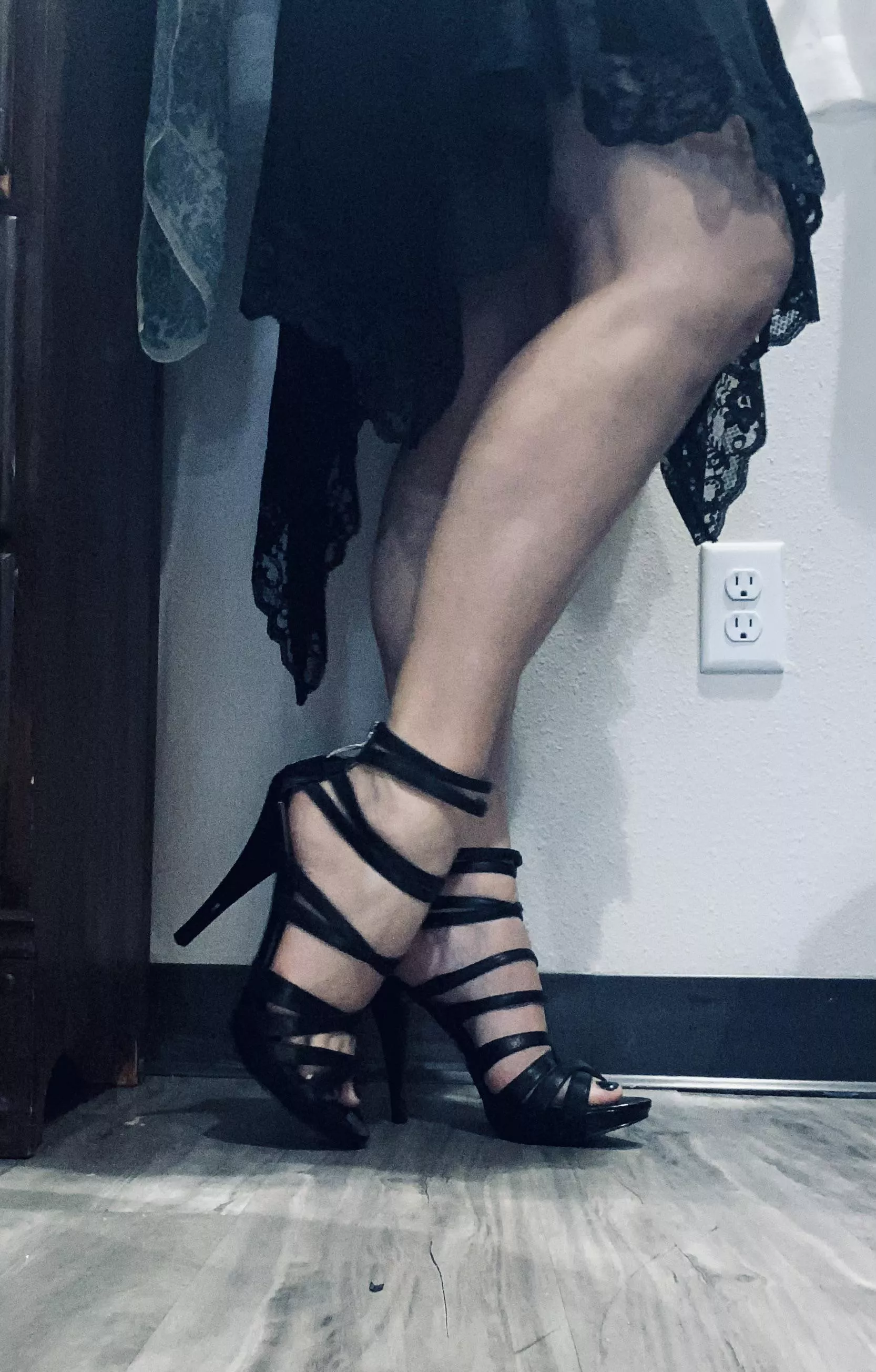 They say good things take time. That is why I am always late….particularly in these beauties. posted by Aishadahava