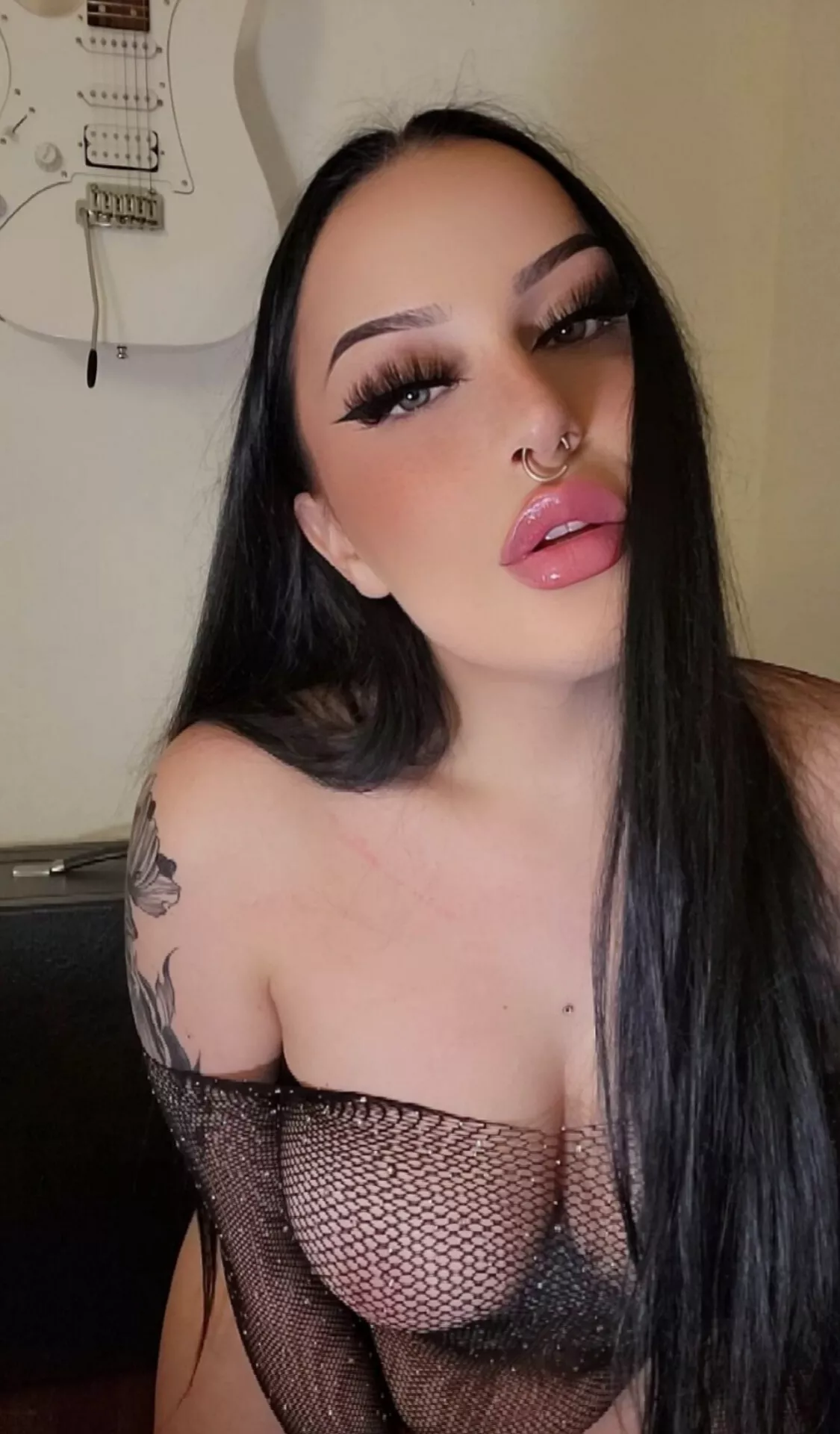 Who's looking for a mommy who can help you with homework? posted by elinyath