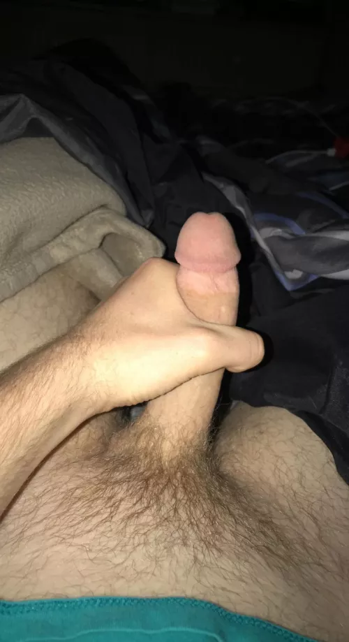 21 hmu elliotmark22 by Independent-Fact-237