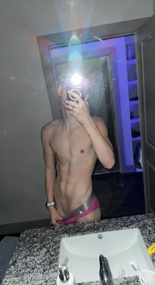 22M US verse twink @CSPR222, send face by SummerApprehensive75