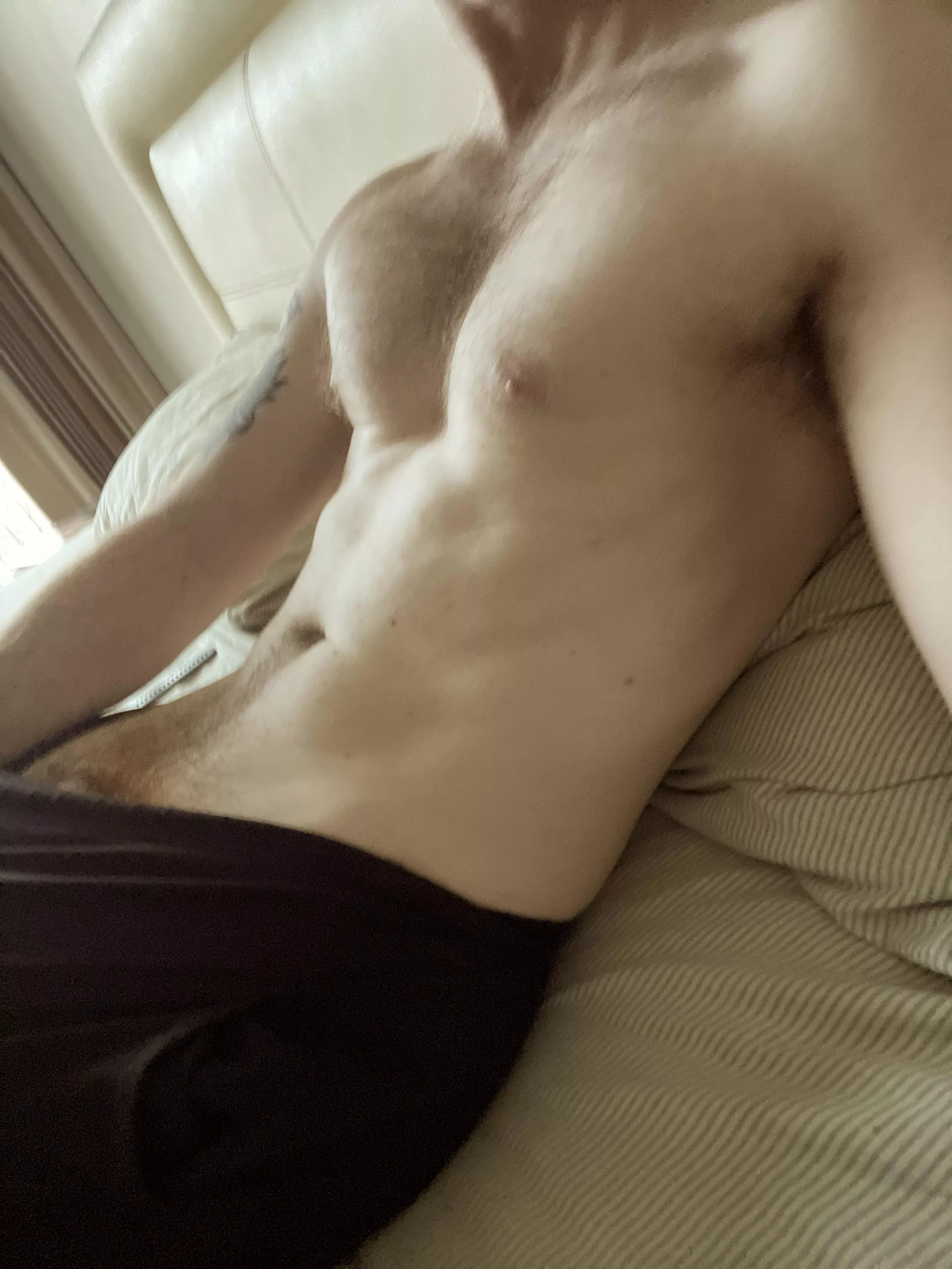 27 fit jock, looking for younger. I’ll be your big bro or daddy. Show face. Add johjox0 posted by Johjox00