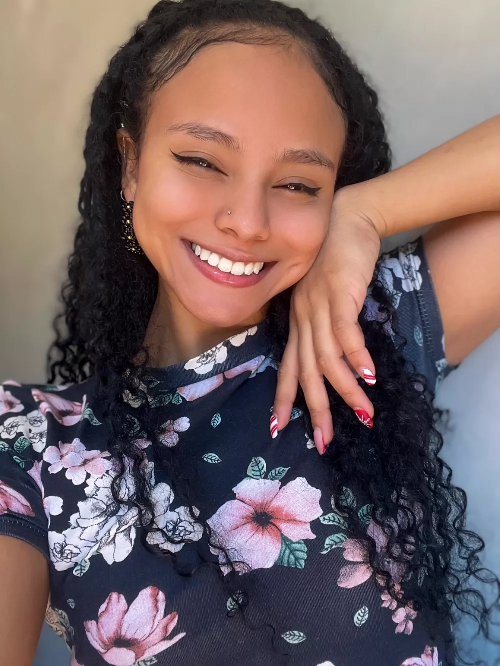 Blooming in my flowery dress posted by ILoveSmilinggBack