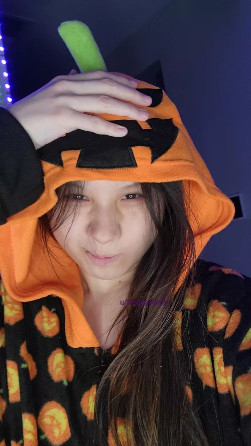 can a quirky Asian get you off by tiedyedkrasi