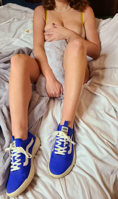 Can't go wrong with a MILF in Vans 😊 by BrewBallz9