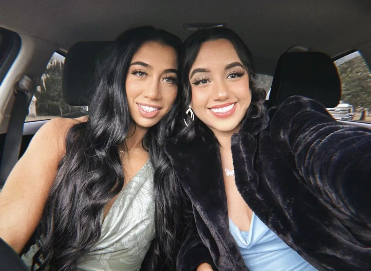 Car selfie posted by DrowsyBeggar