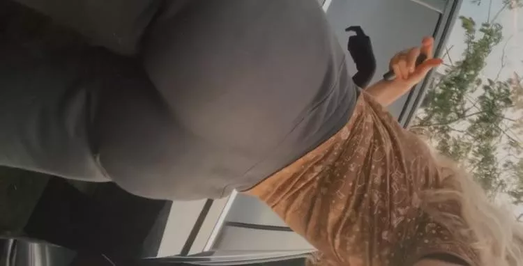 🍑’chyyyyy posted by Callie_Bunnnyyy