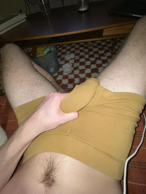 Did you stop scrolling? by Longboyjayy