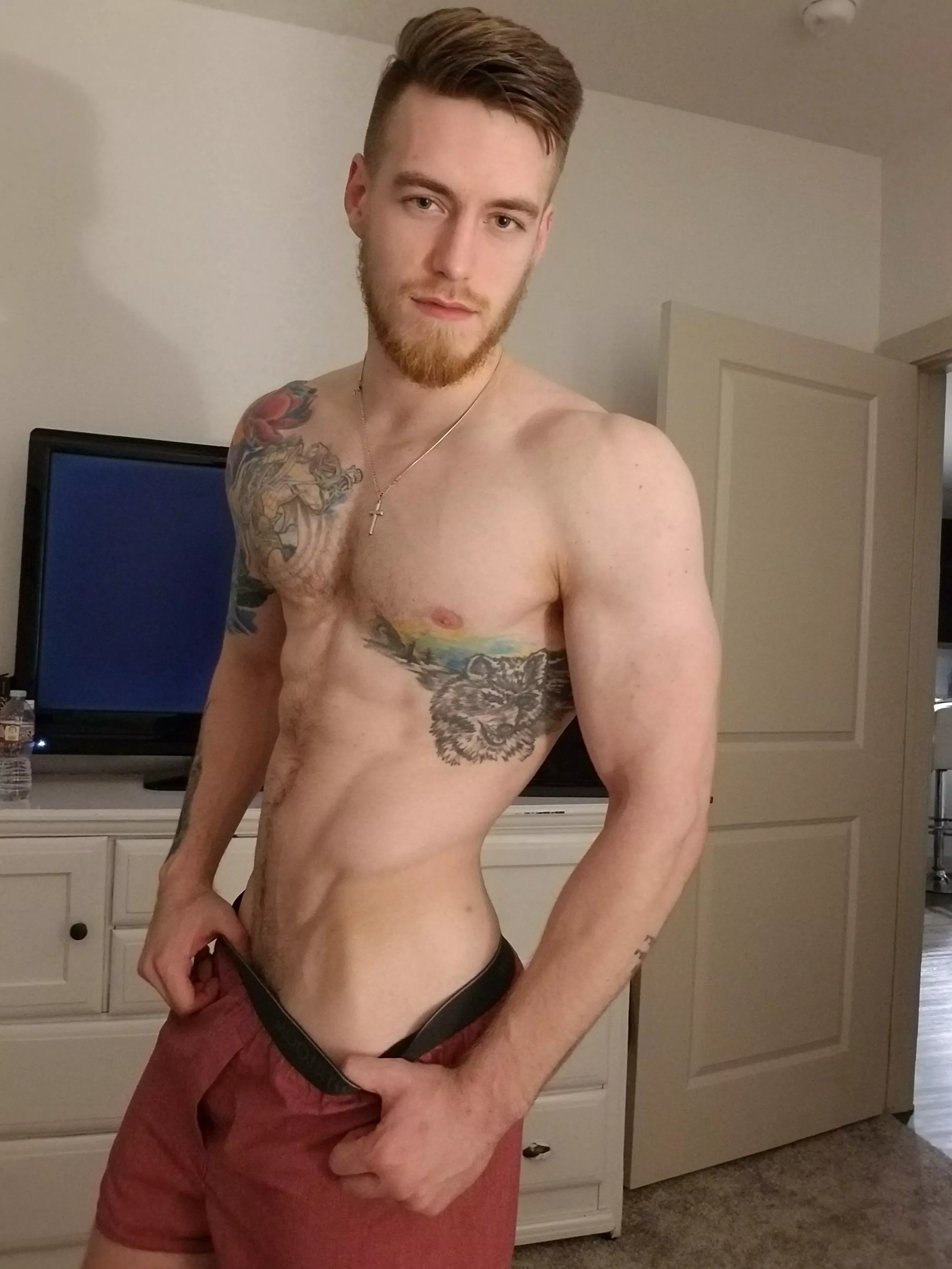 Fresh out the shower 💦 posted by The_Lucas_King