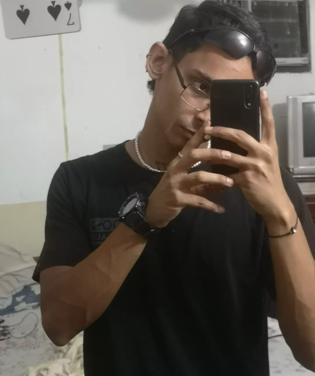 full of veins, and im not talkin about My forearms posted by Big-Cinamon