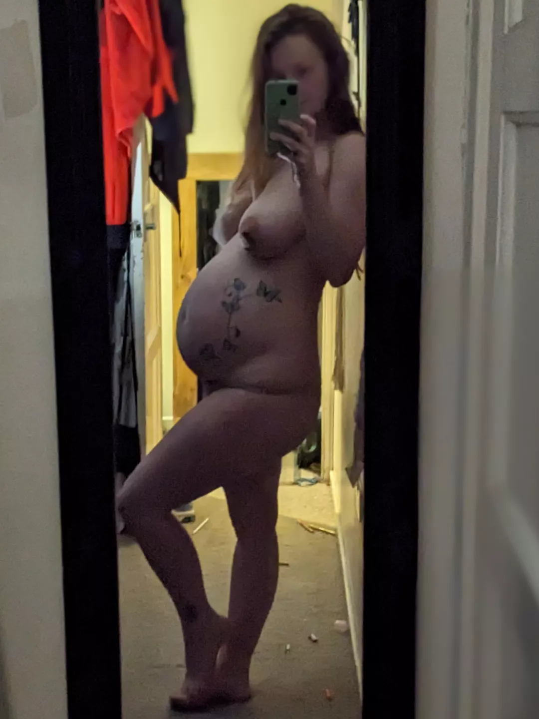 Good morning 🌻 did I tell you it's my birthday this month? posted by zoeeyann