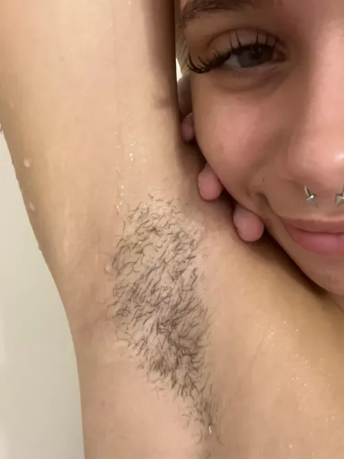 hairy teen pits <3 by realgreeneyedgf2