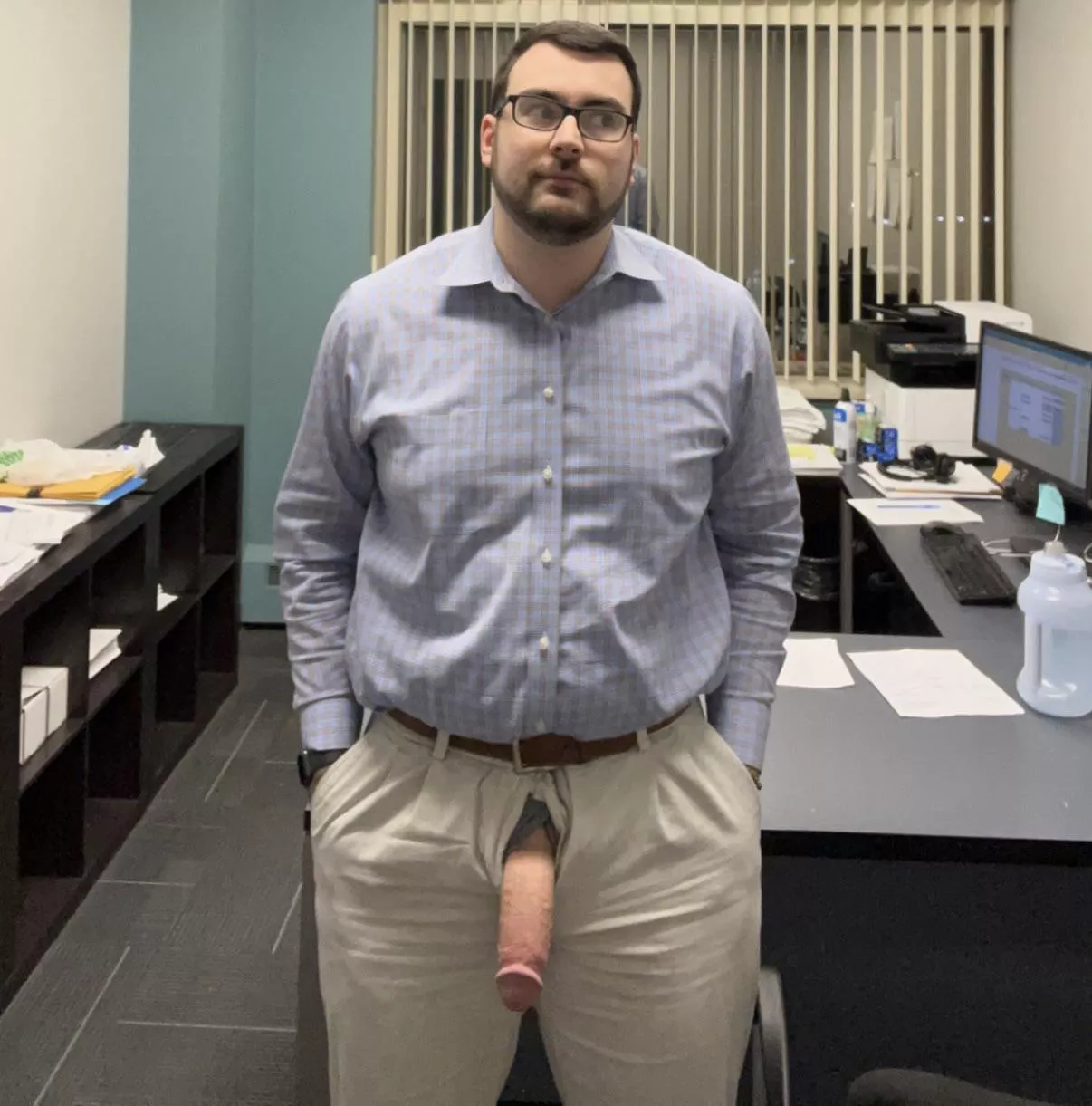 Hard at work or hardly working? posted by RichLaw9520