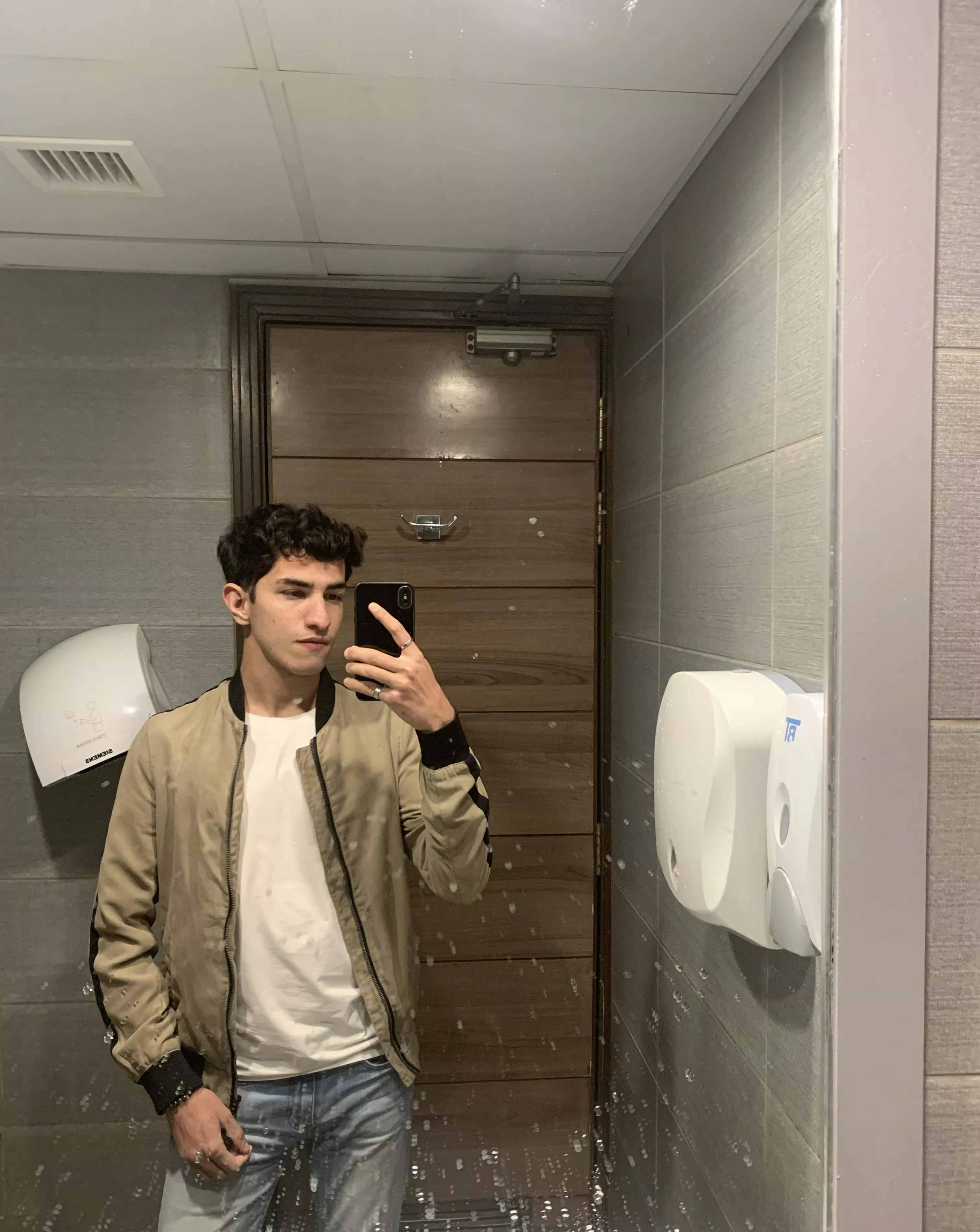 Hey Guys, I’m new here posted by Effective_Classic_67