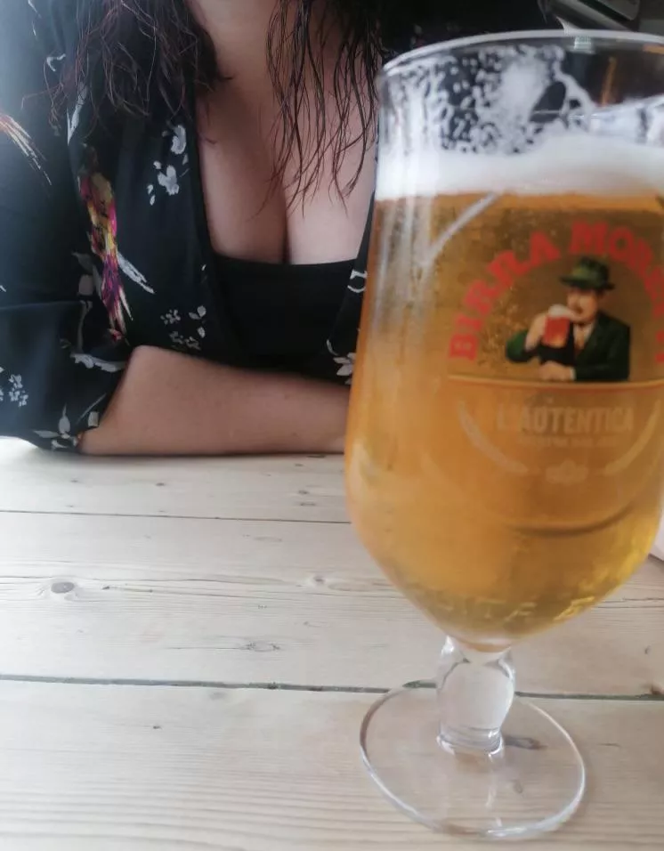 Hope you like boobs and beer posted by danielann2003