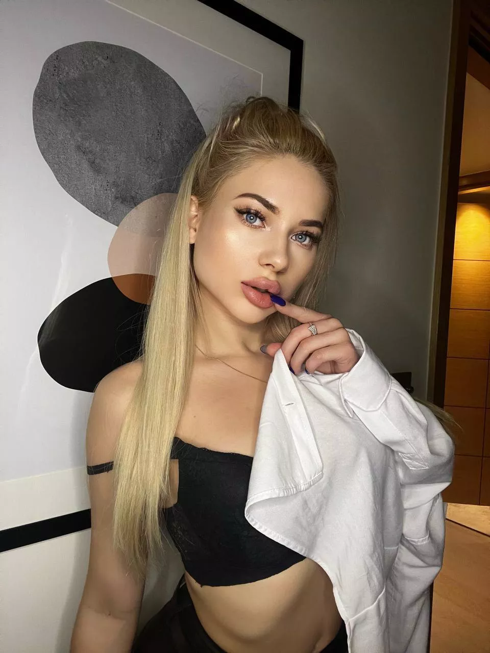 I feel so cute in this selfie and I hope I am. posted by sunnykitty_