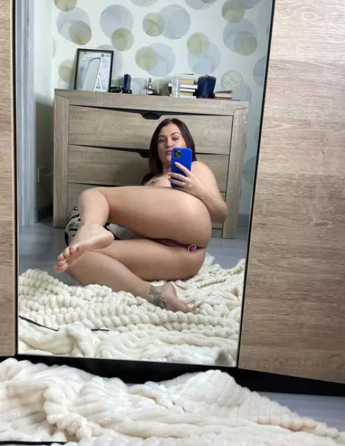 I hope you like curvy girls by Minimum_Baseball_729