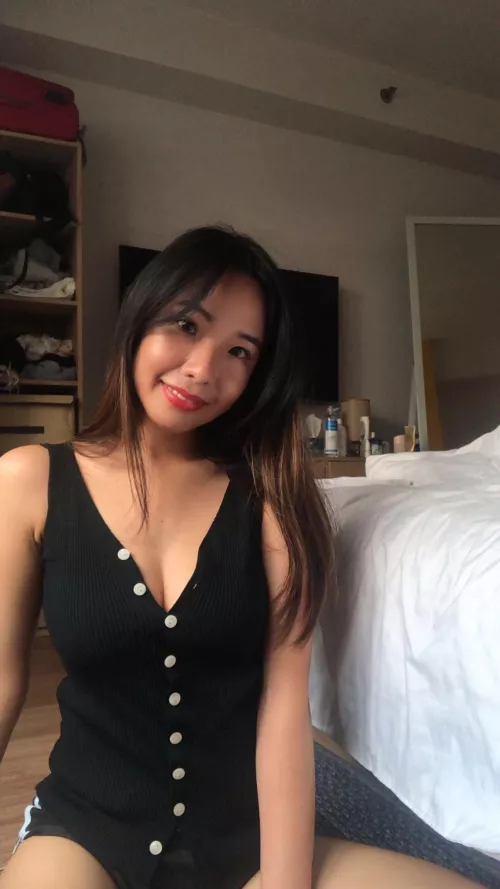 Just waiting for the weekend [f] by troughawee