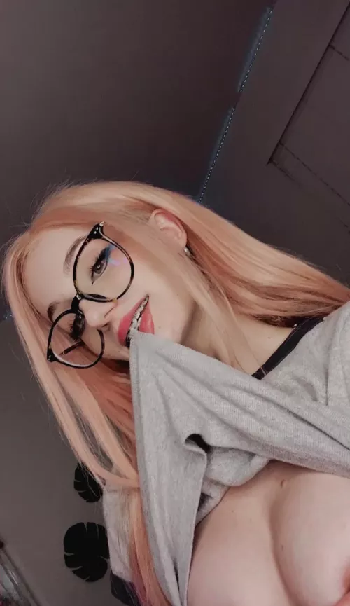 Kinda want to fuck a Redditor … any volunteers? by amigoesonline