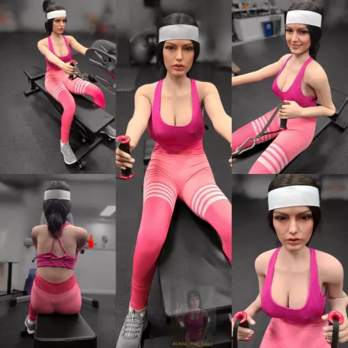 Lara's reminder: a strong back = better hugs by ocelotrevolverco