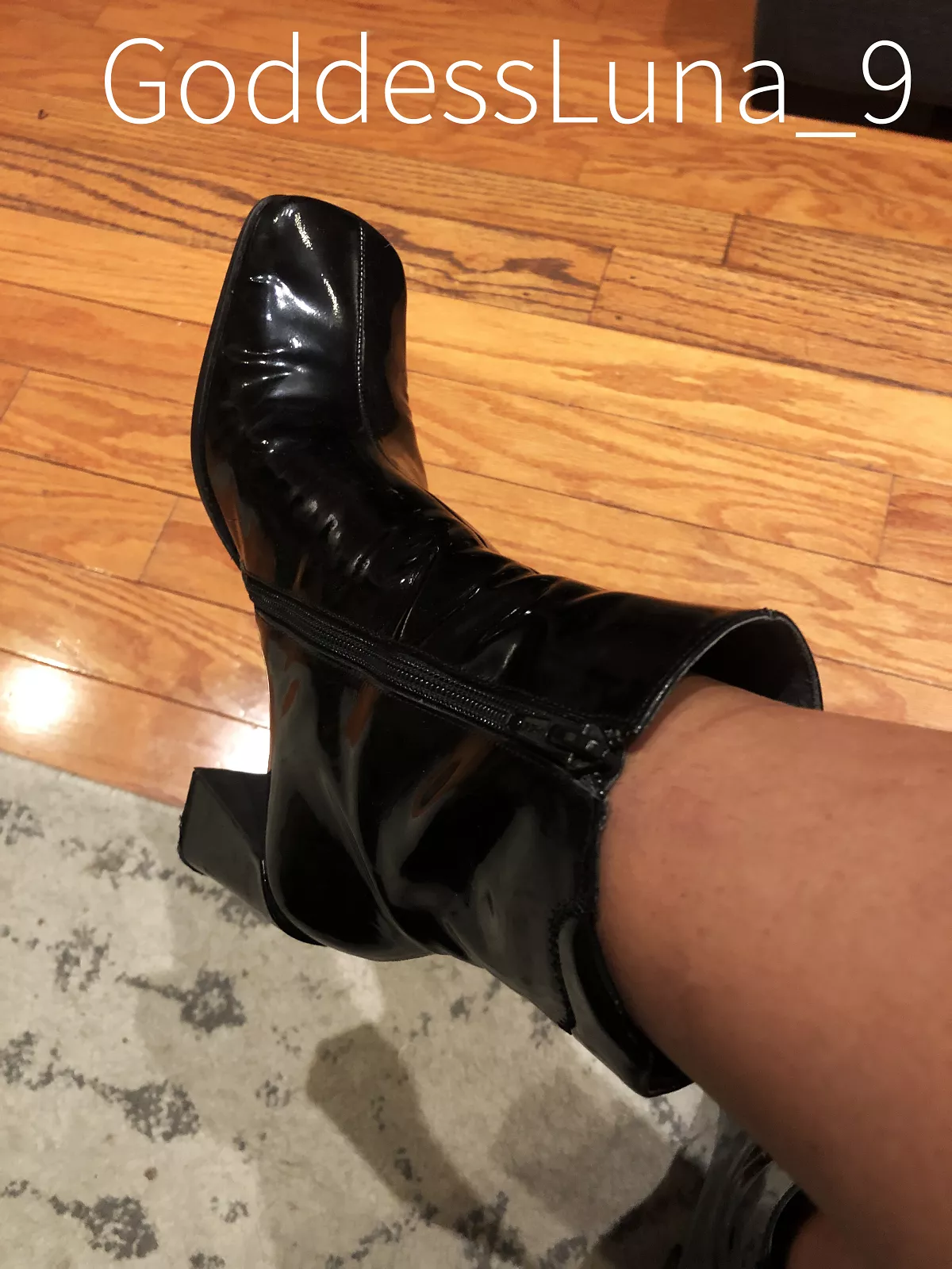 Lick them. Now. posted by Goddessluna_9