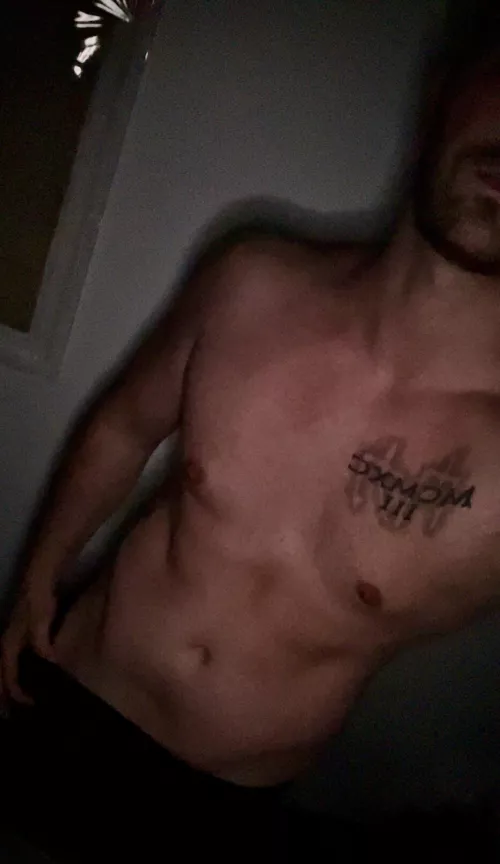 May not be the ideal body type but I have some skills 👨🏻 by Shyguyonreddit4444